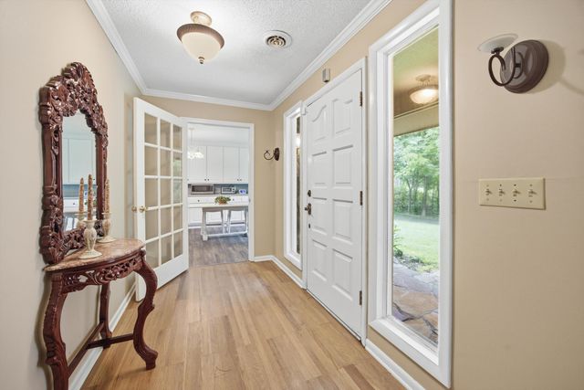 223 Forrestway Drive, Lafayette, GA 30728