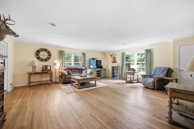 223 Forrestway Drive, Lafayette, GA 30728