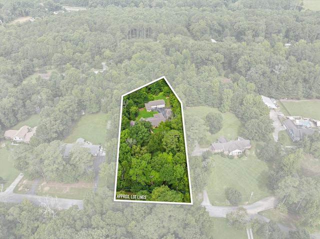 223 Forrestway Drive, Lafayette, GA 30728