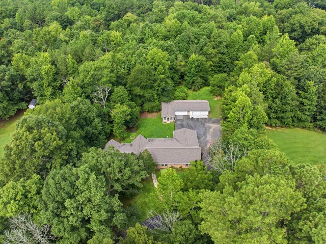 223 Forrestway Drive, Lafayette, GA 30728