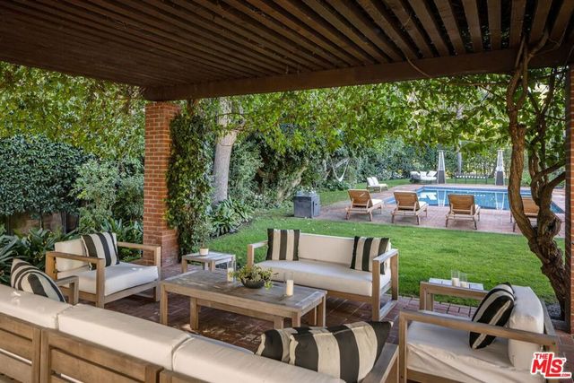 717 N Alpine Drive, Beverly Hills, CA 90210