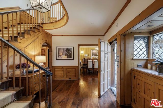 717 N Alpine Drive, Beverly Hills, CA 90210