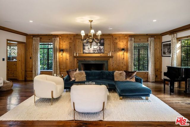 717 N Alpine Drive, Beverly Hills, CA 90210