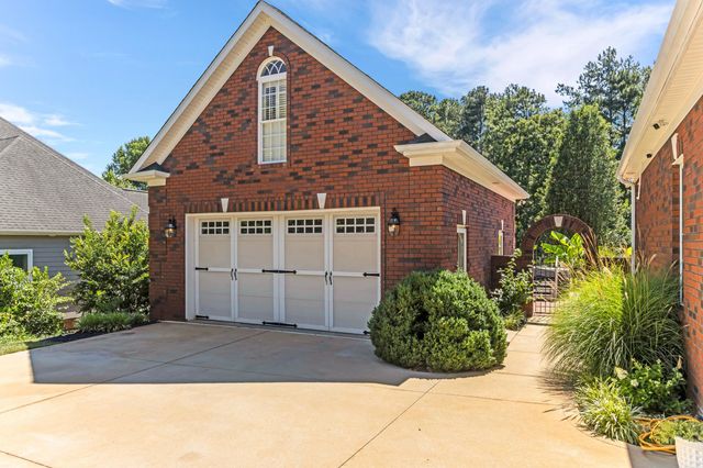 704 Tinsberry Lane, Inman, SC 29349