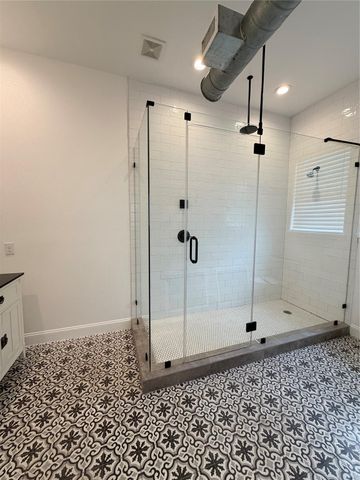 202 N York Street, Houston, TX 77003