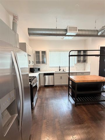 202 N York Street, Houston, TX 77003