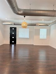 202 N York Street, Houston, TX 77003