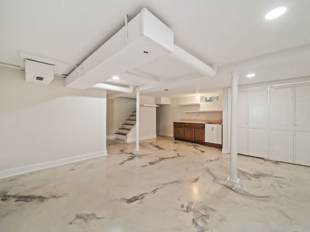 1508 Potter Road, Park Ridge, IL 60068