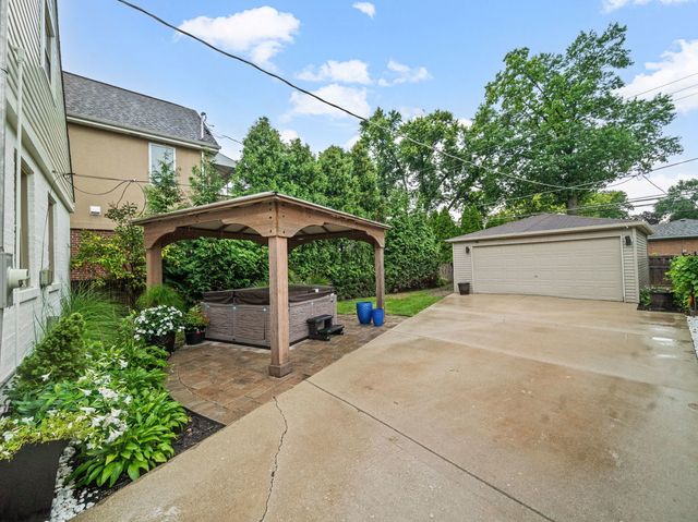 1508 Potter Road, Park Ridge, IL 60068
