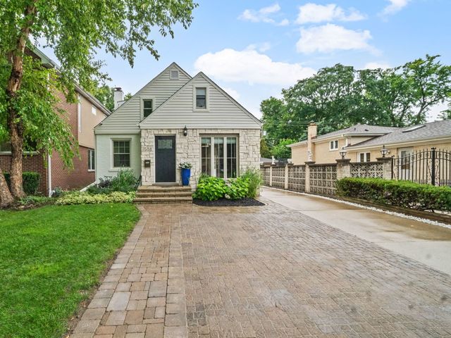 1508 Potter Road, Park Ridge, IL 60068