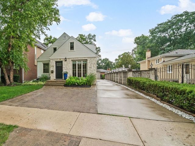 1508 Potter Road, Park Ridge, IL 60068