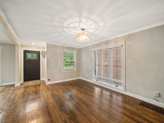1508 Potter Road, Park Ridge, IL 60068