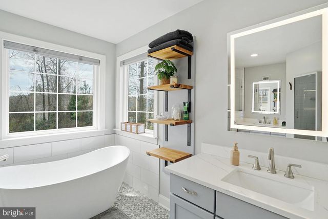 2789 QUEENSBERRY DR, Huntingtown, MD 20639