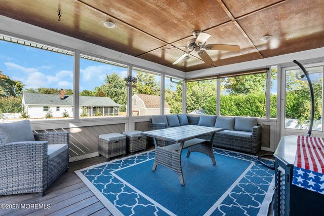 135 Irwin Place, Middletown, NJ 07748