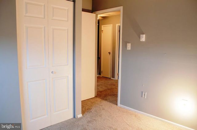 309 VILLAGE DR, Gettysburg, PA 17325