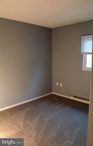 309 VILLAGE DR, Gettysburg, PA 17325