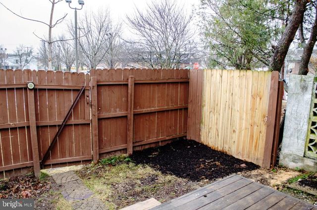 309 VILLAGE DR, Gettysburg, PA 17325