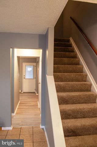 309 VILLAGE DR, Gettysburg, PA 17325