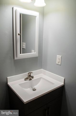 309 VILLAGE DR, Gettysburg, PA 17325