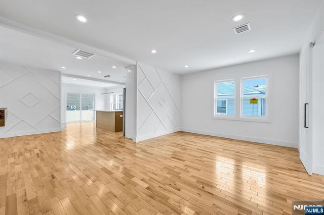 309 Ottawa Avenue, Hasbrouck Heights, NJ 07604