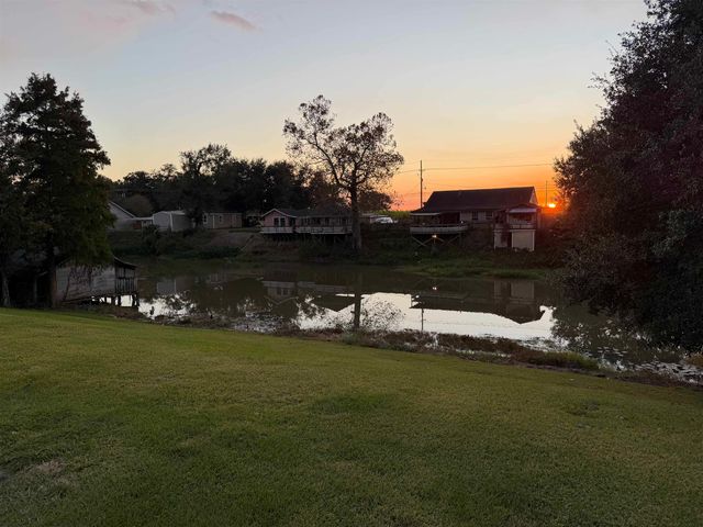 4943 Hwy 308 Highway, Napoleonville, LA 70390