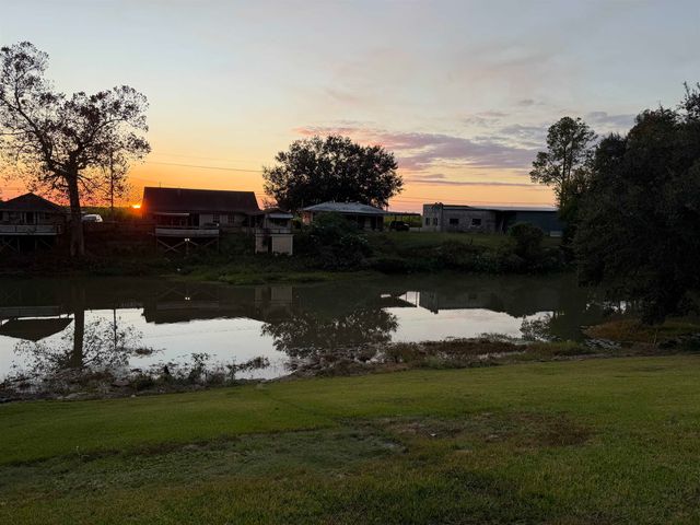 4943 Hwy 308 Highway, Napoleonville, LA 70390
