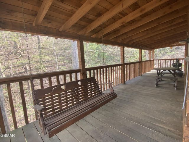 2601 Black Bear Lane, Sevierville, TN 37876