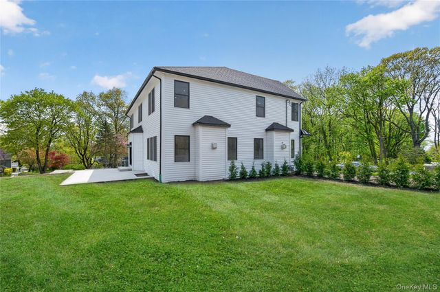 15 Ridge Drive, Port Washington, NY 11050