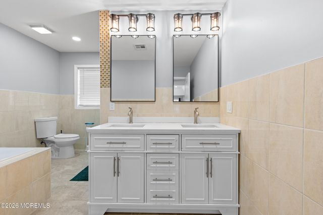 1717 Grant Avenue, South Plainfield, NJ 07080