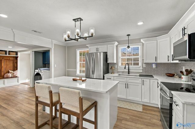 4809 Lumary Drive NW, Huntsville, AL 35810