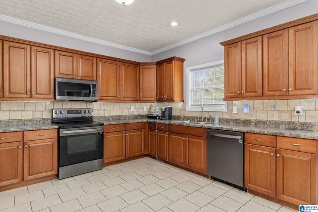 540 COUNTY ROAD 676, Cullman, AL 35055