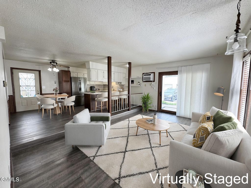 1147 Jefferson Avenue, Bismarck, ND 58504 photo 2