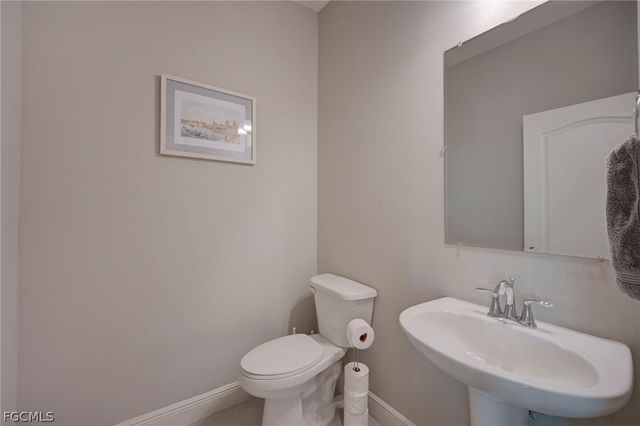 3412 NW 15th LN, Cape Coral, FL 33993