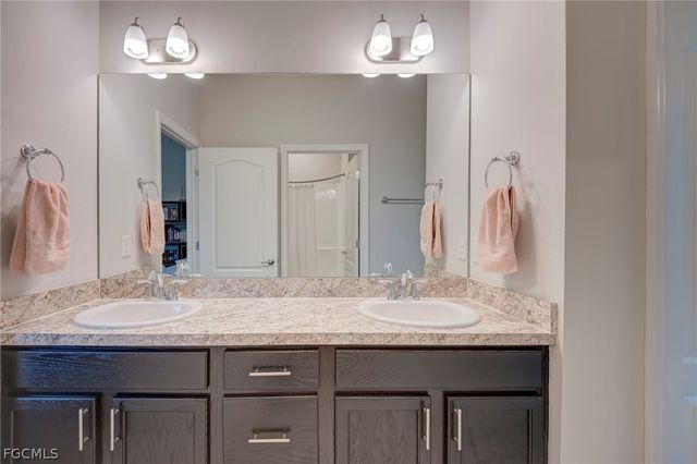 3412 NW 15th LN, Cape Coral, FL 33993