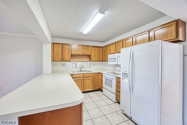 6898 Sandtrap DR 1, Fort Myers, FL 33919