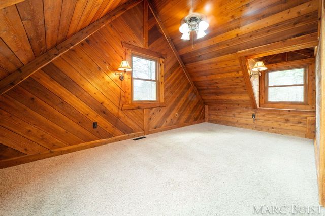 1876 Lake Michigan Drive NW, Grand Rapids, MI 49534