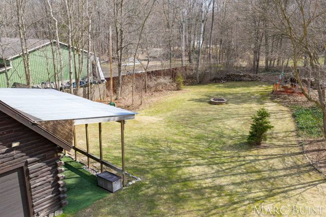 1876 Lake Michigan Drive NW, Grand Rapids, MI 49534