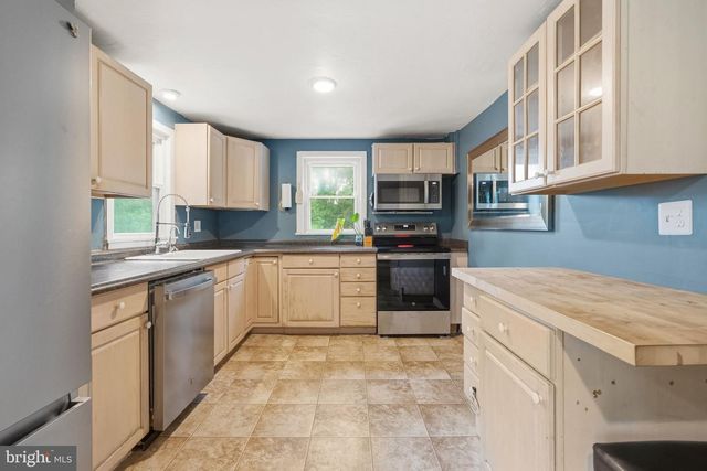1940 DUNBAR RD, Pottstown, PA 19465