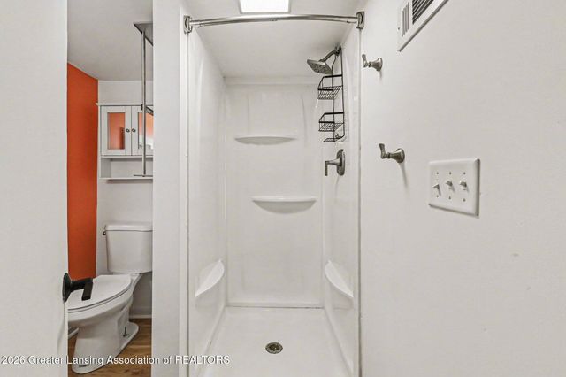 1761 Island Highway, Charlotte, MI 48813