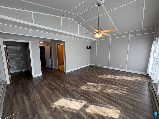 5209 W Thurman Dr Drive, Sioux Falls, SD 57106