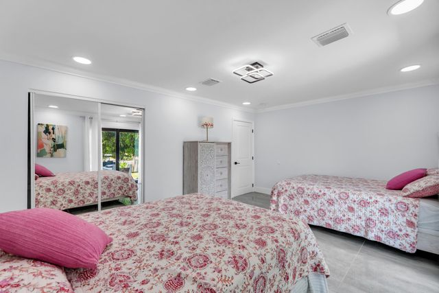 2121 NE 29TH Street, Lighthouse Point, FL 33064
