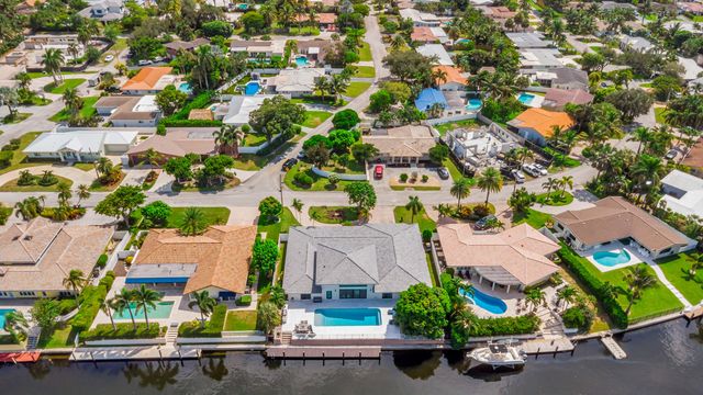 2121 NE 29TH Street, Lighthouse Point, FL 33064