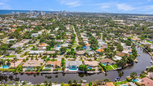2121 NE 29TH Street, Lighthouse Point, FL 33064