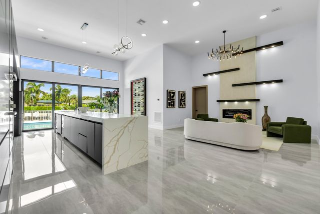 2121 NE 29TH Street, Lighthouse Point, FL 33064