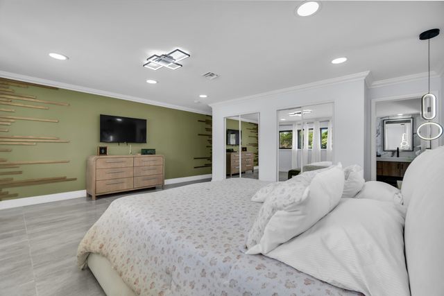 2121 NE 29TH Street, Lighthouse Point, FL 33064