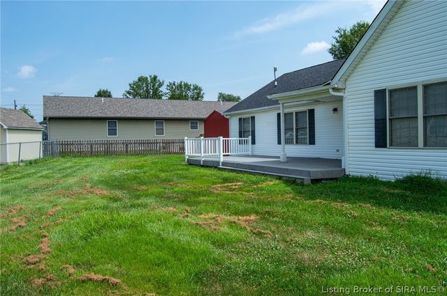 40 Country Manor Boulevard, Madison, IN 47250