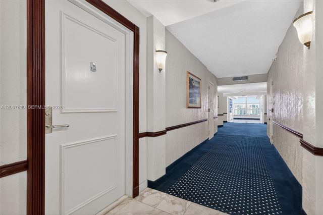 19195 NE 36th Court 1503, Aventura, FL 33180