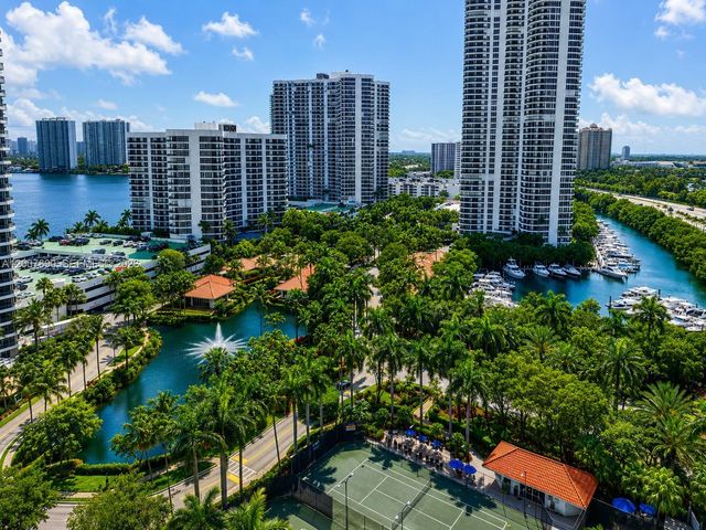 19195 NE 36th Court 1503, Aventura, FL 33180