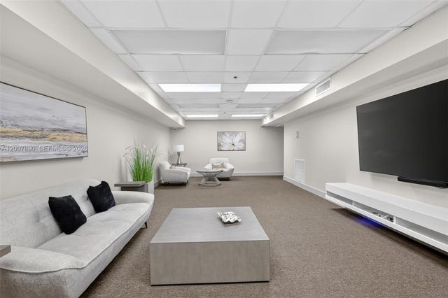19195 NE 36th Court 1503, Aventura, FL 33180