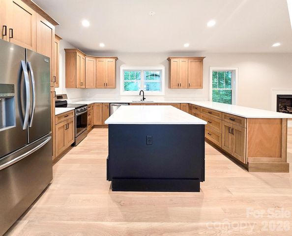 505 S Oconeechee Avenue, Black Mountain, NC 28711
